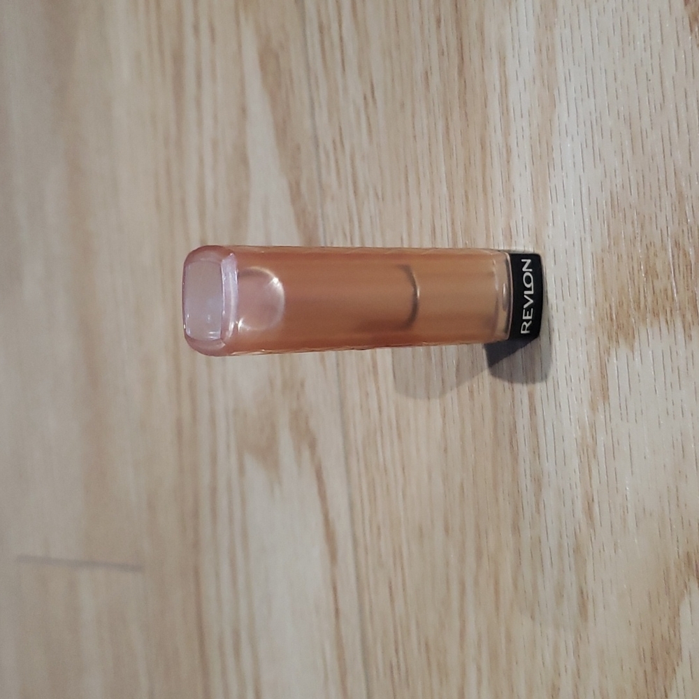 REVLON 💄 👄 095 Creme Burlee